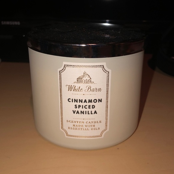 Bath & Body Works Other - Brand new B&BW candle cinnamon spiced vanilla